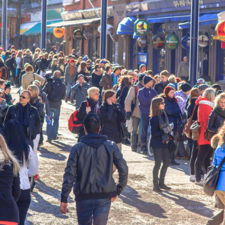 Jyväskyläläiset jonottivat roskaruokaa